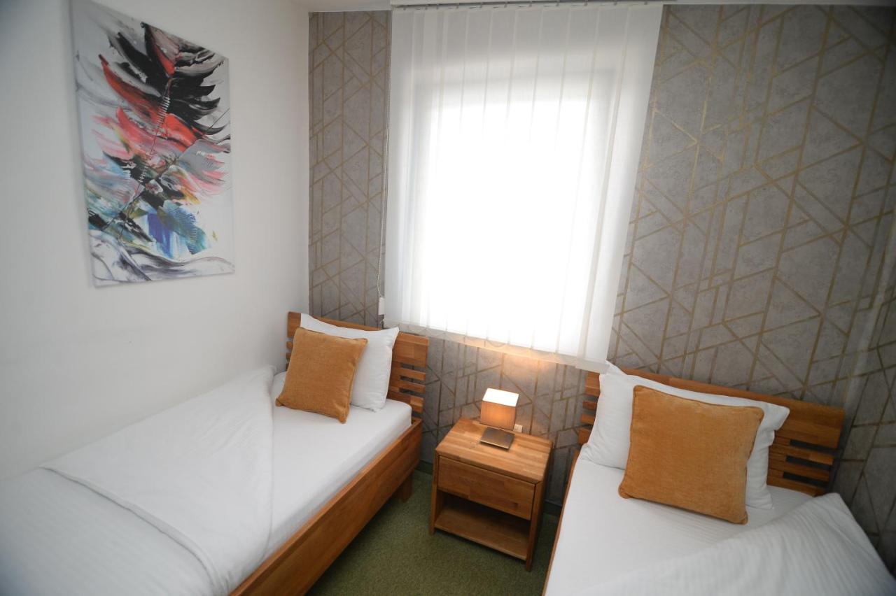 Apartmani Carolija Lucani Exterior photo